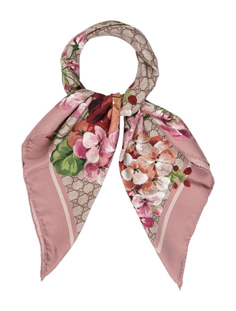 gucci silk scarf women.